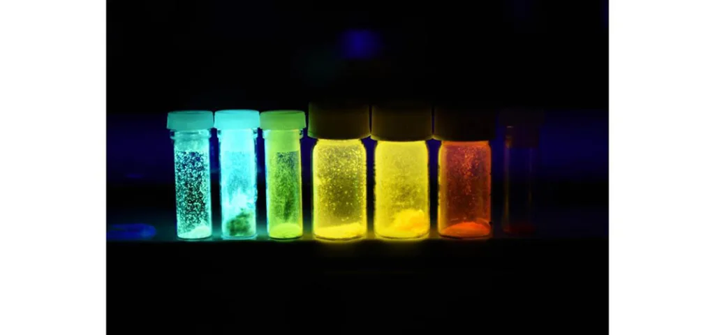 UV light used for fluorescence detection and inspection
